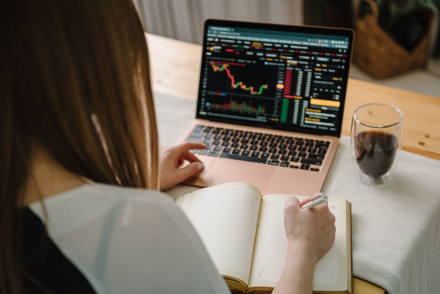 MetaTrader 4 (MT4) Download Guide
